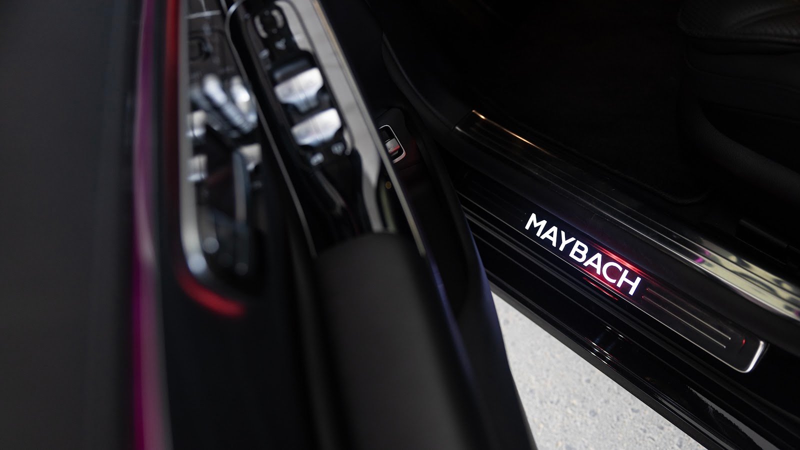 Rent Mercedes-Maybach S580 in Dubai photo 18
