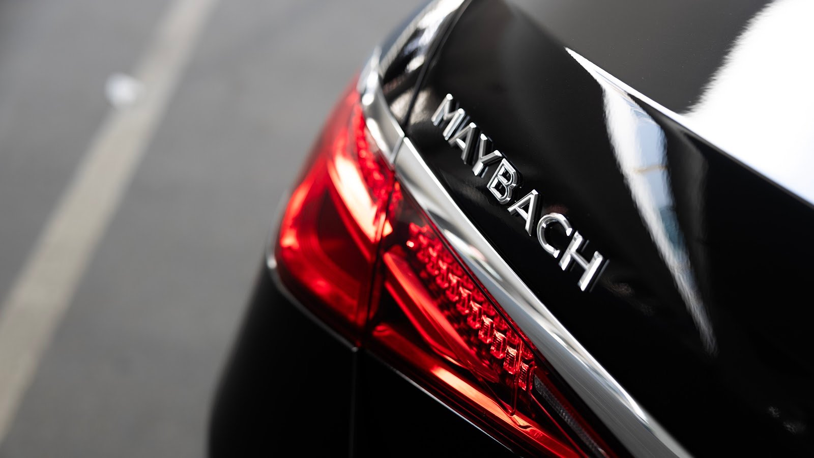 Rent Mercedes-Maybach S580 in Dubai photo 22