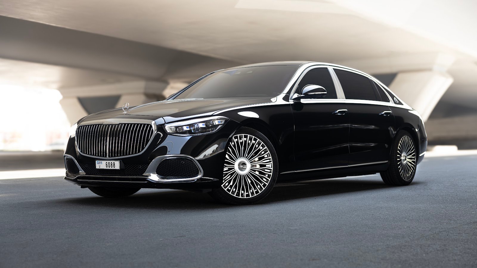 Rent Mercedes-Maybach S580 in Dubai photo 23