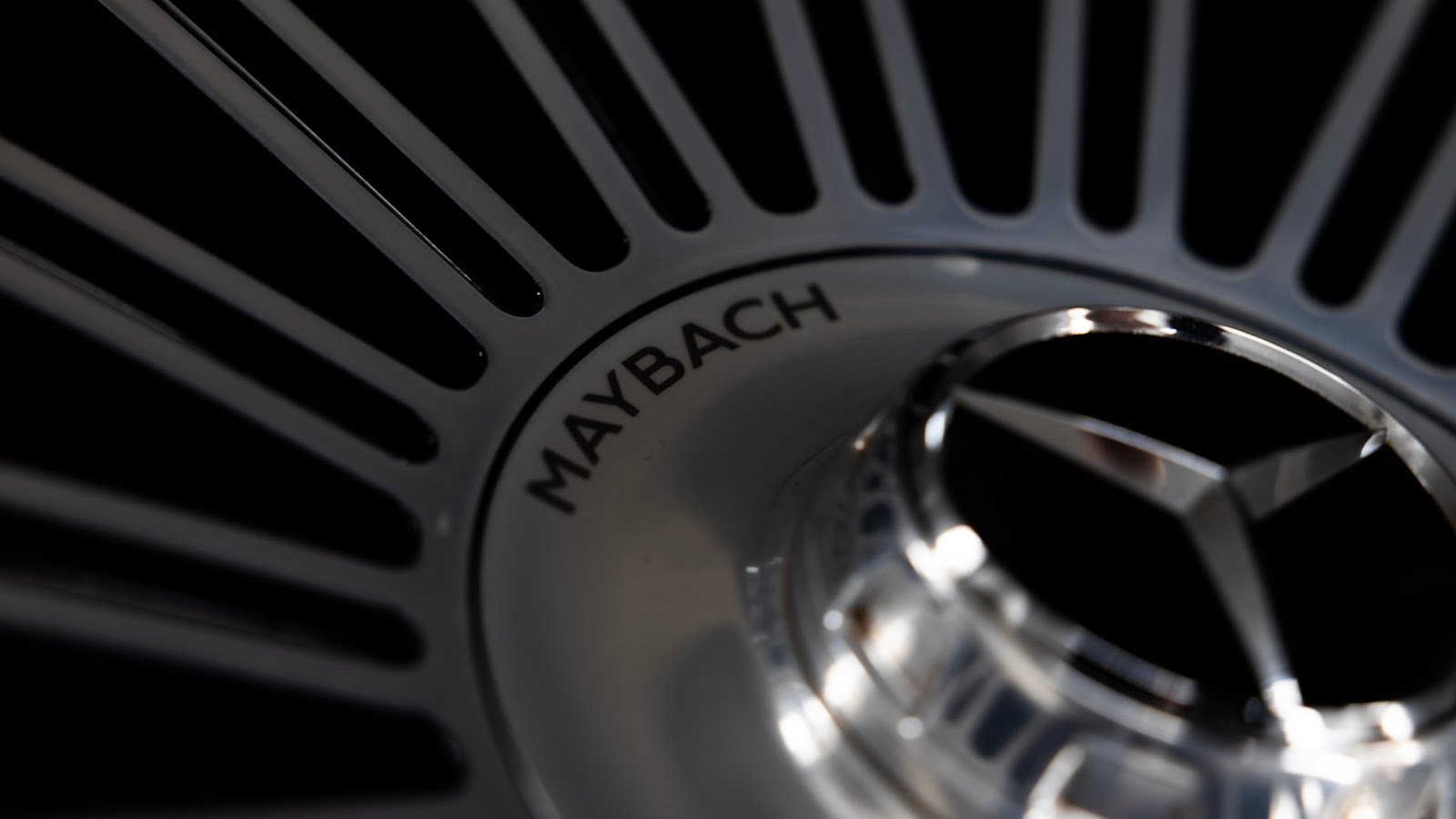 Rent Mercedes-Maybach S580 in Dubai photo 5