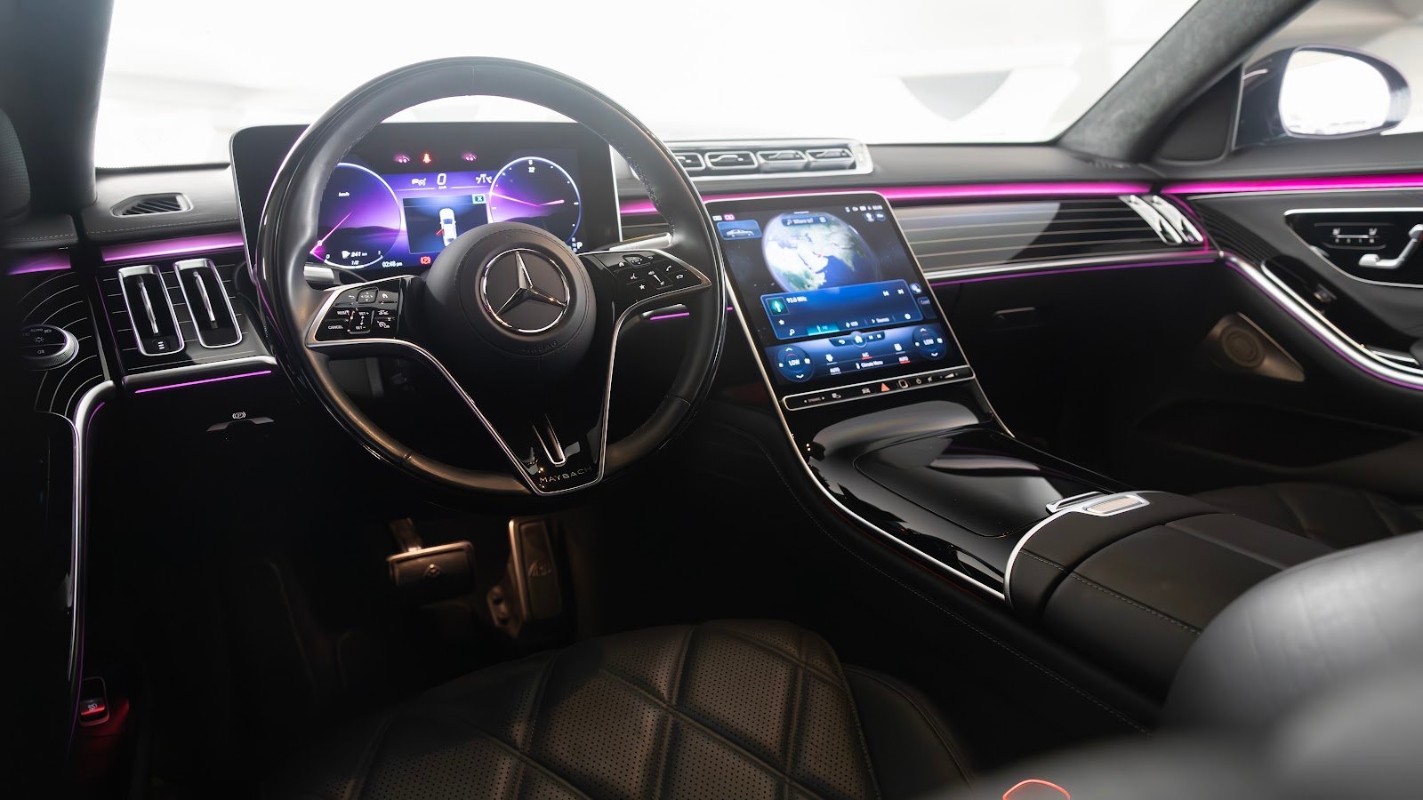 Rent Mercedes-Maybach S580 in Dubai photo 8
