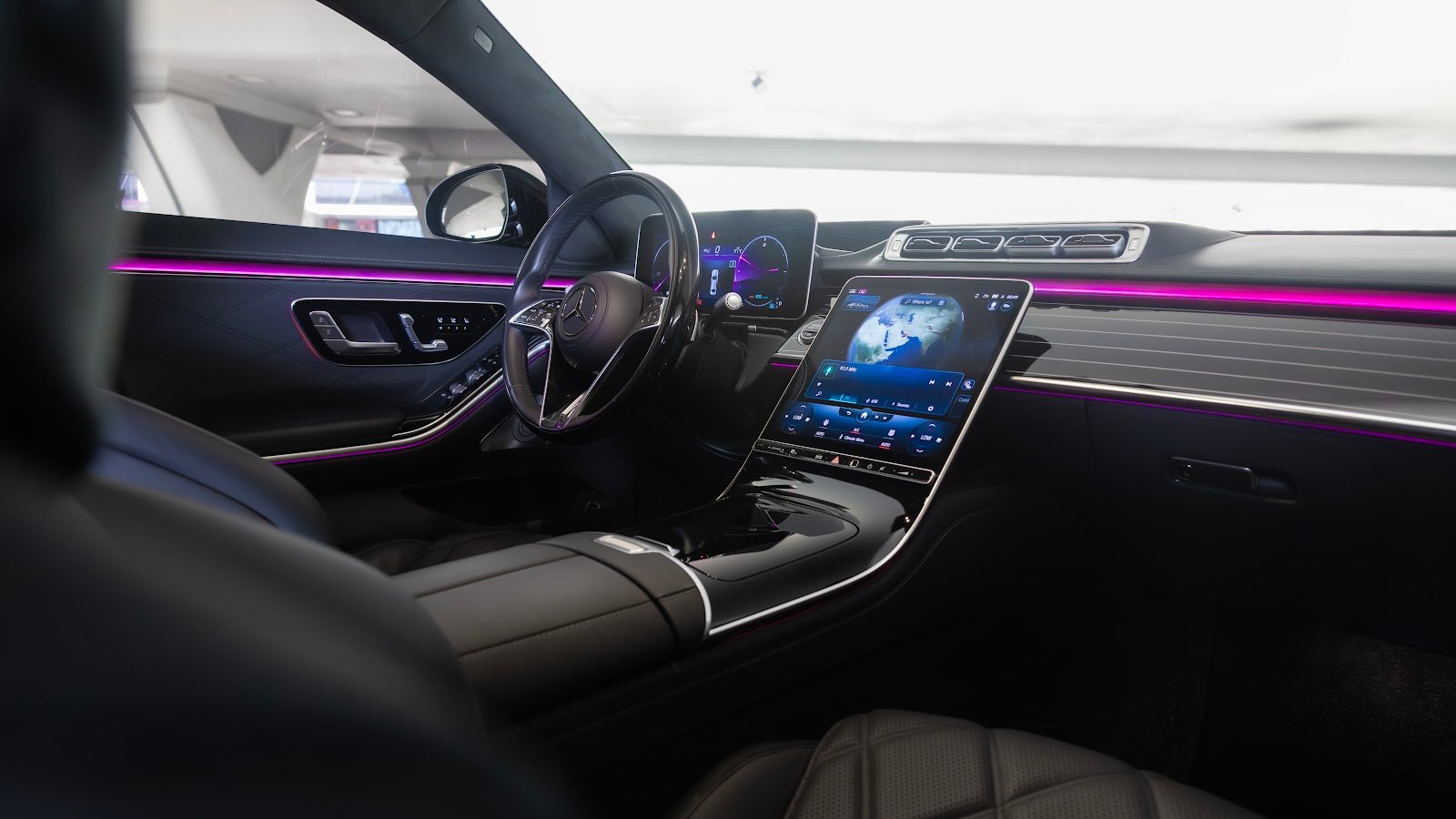 Rent Mercedes-Maybach S580 in Dubai photo 10