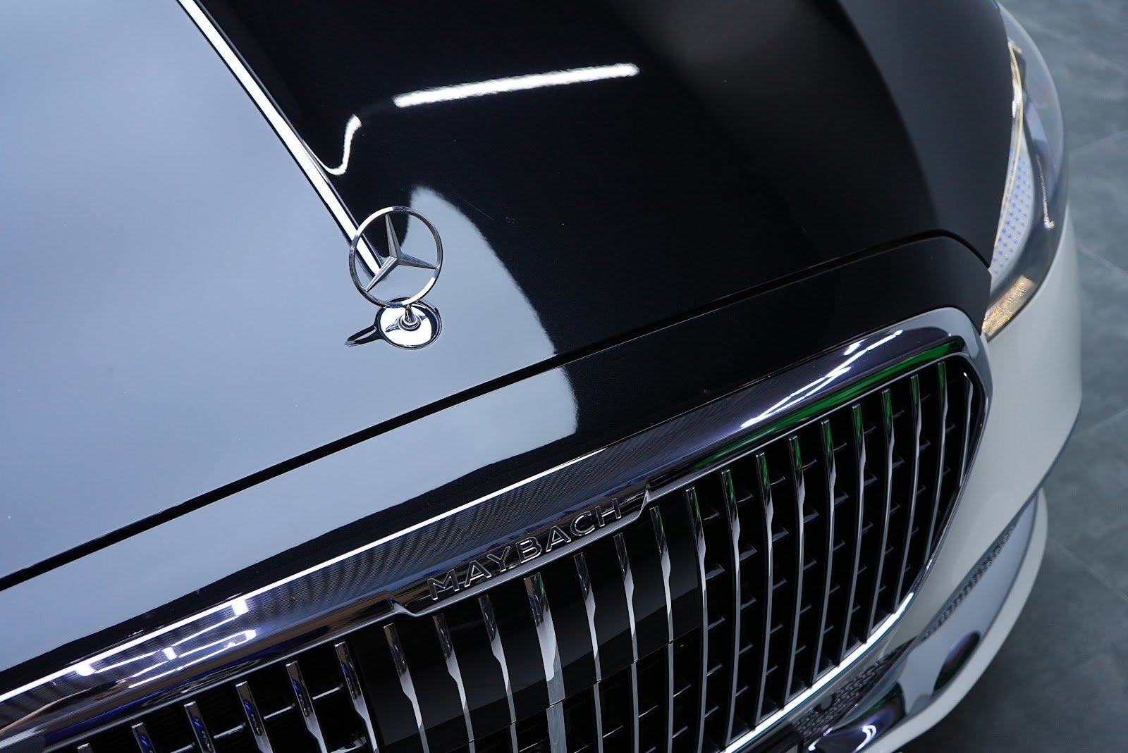 Rent Mercedes-Maybach S680 Long in Dubai photo 2