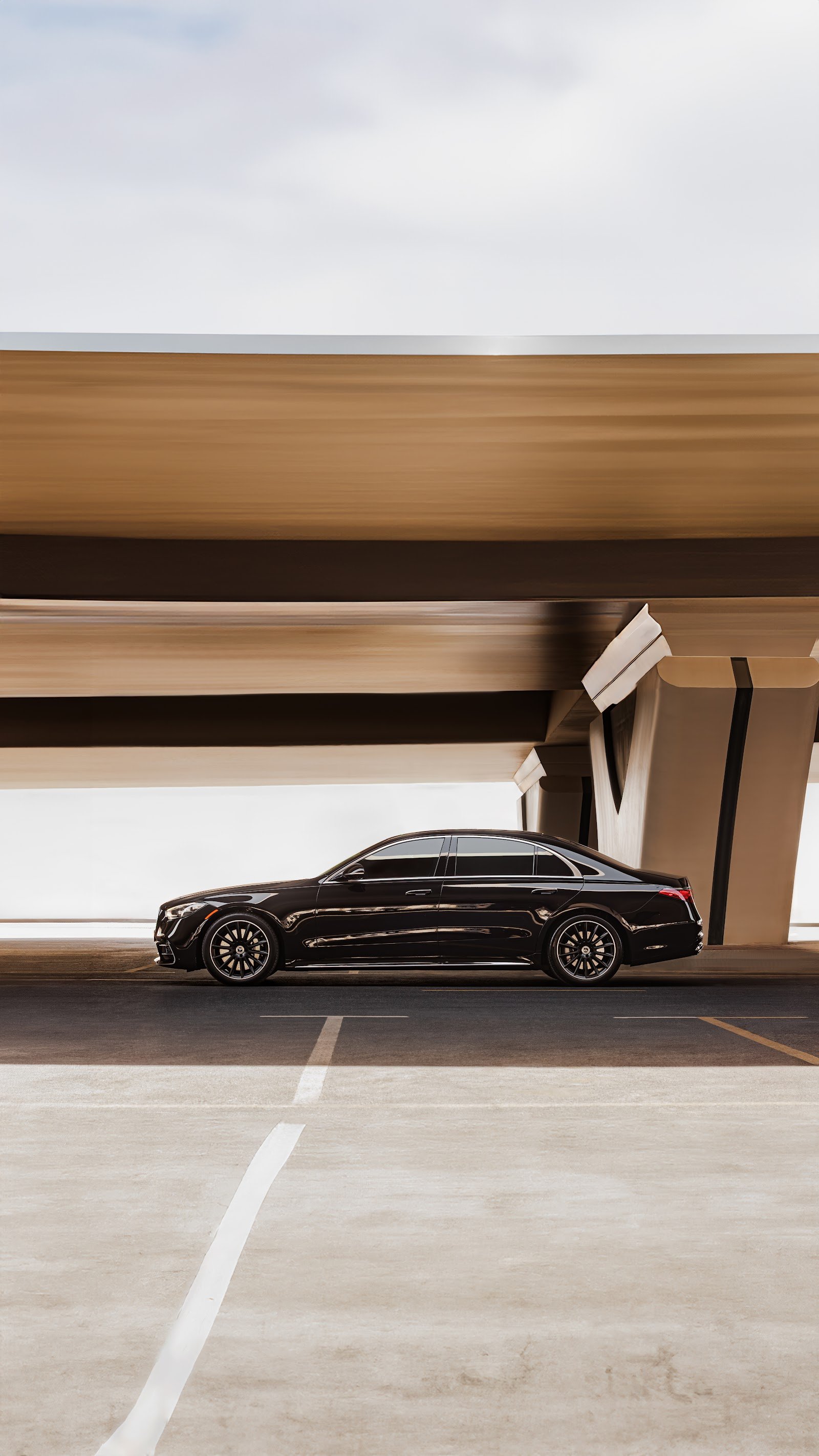 Rent Mercedes-Benz S580 in Dubai photo 11