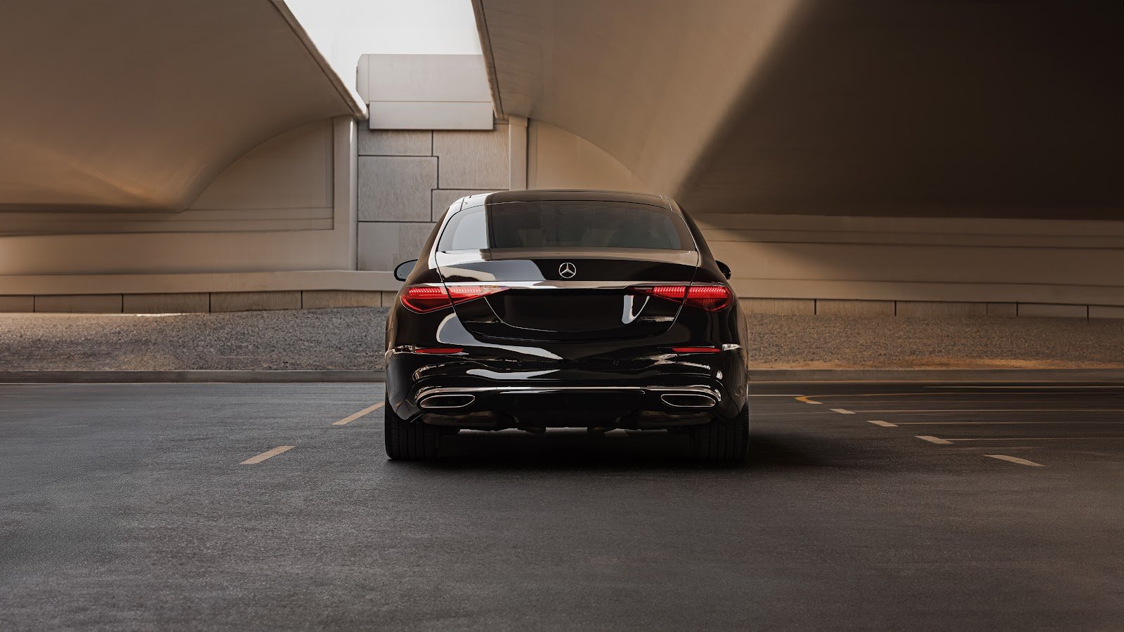Rent Mercedes-Benz S580 in Dubai photo 6