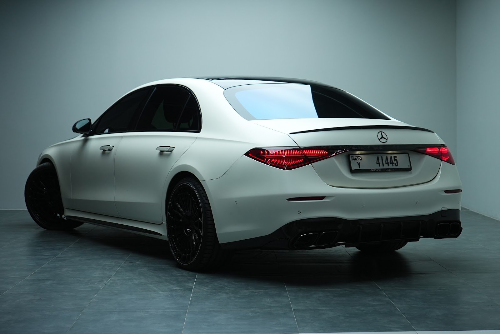 Rent Mercedes-Benz S580 Brabus in Dubai photo 14