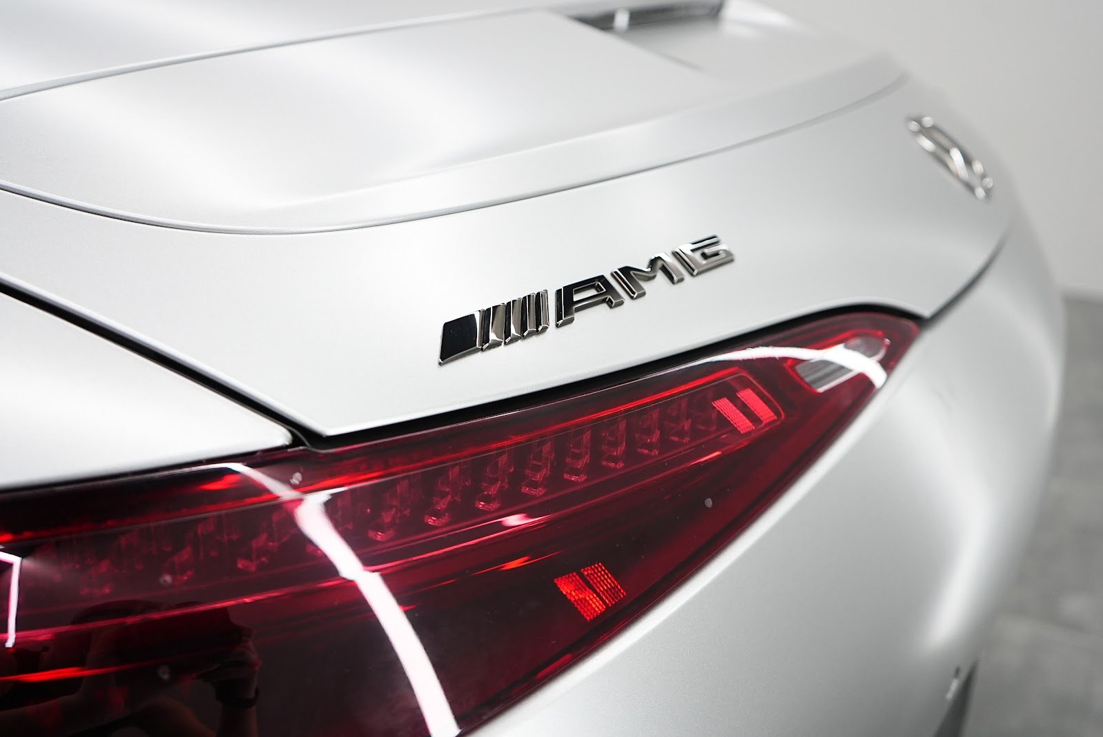 Rent Mercedes-Benz SL 63 AMG in Dubai photo 13