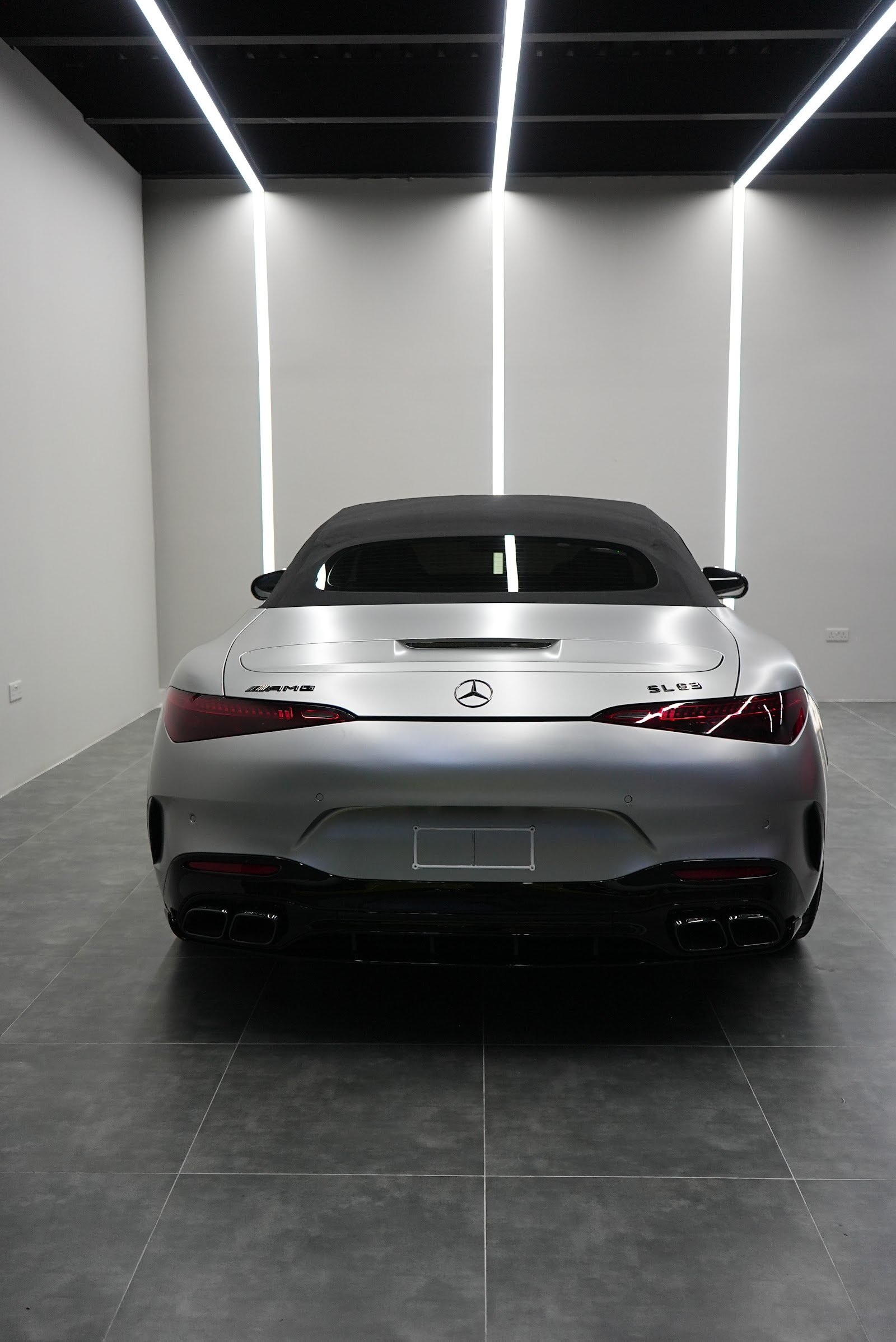 Rent Mercedes-Benz SL 63 AMG in Dubai photo 14