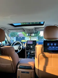 Hire 2024 Infiniti QX80 in Al Barsha 1 photo 10