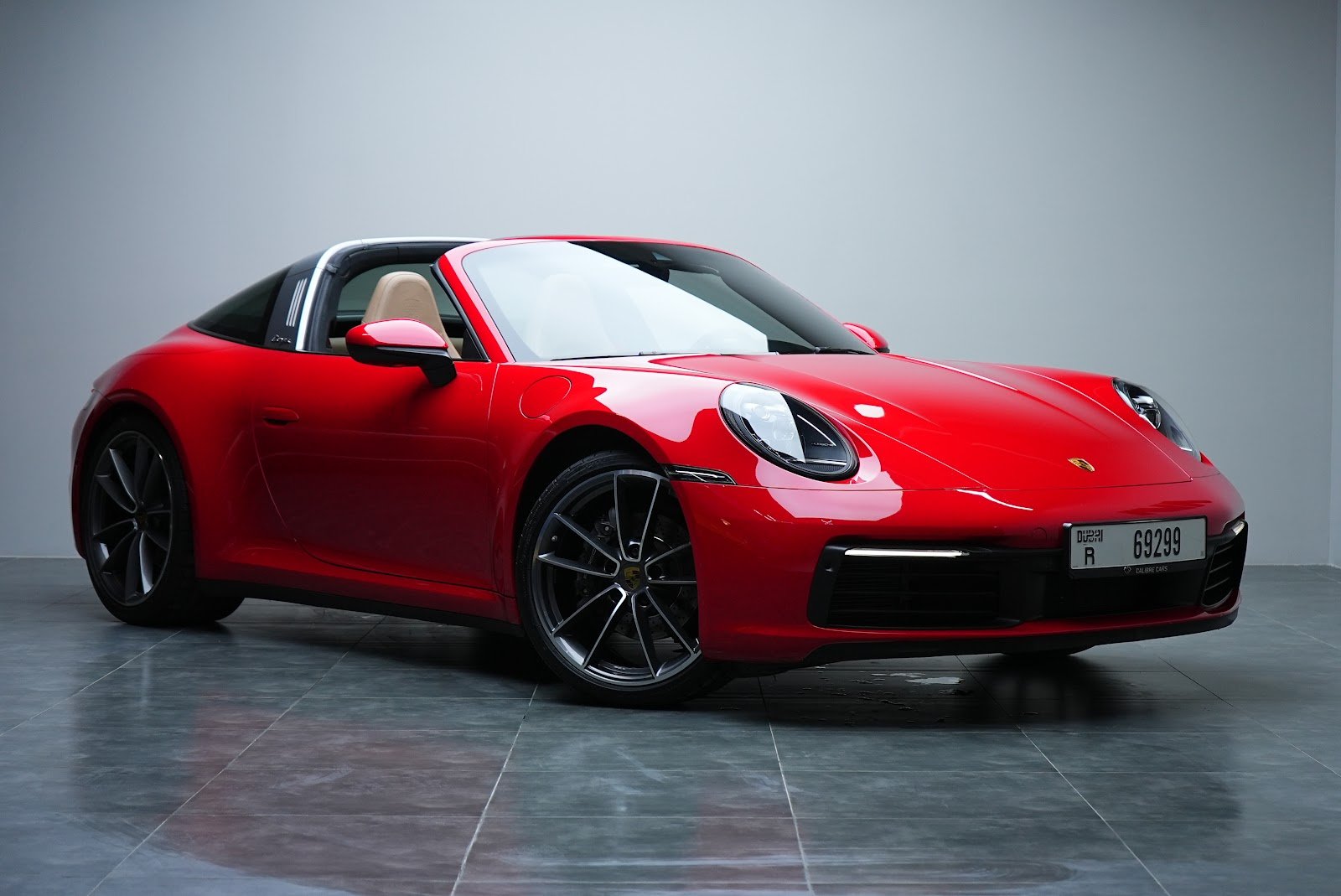 Rent Porsche 911 Targa in Dubai photo 19