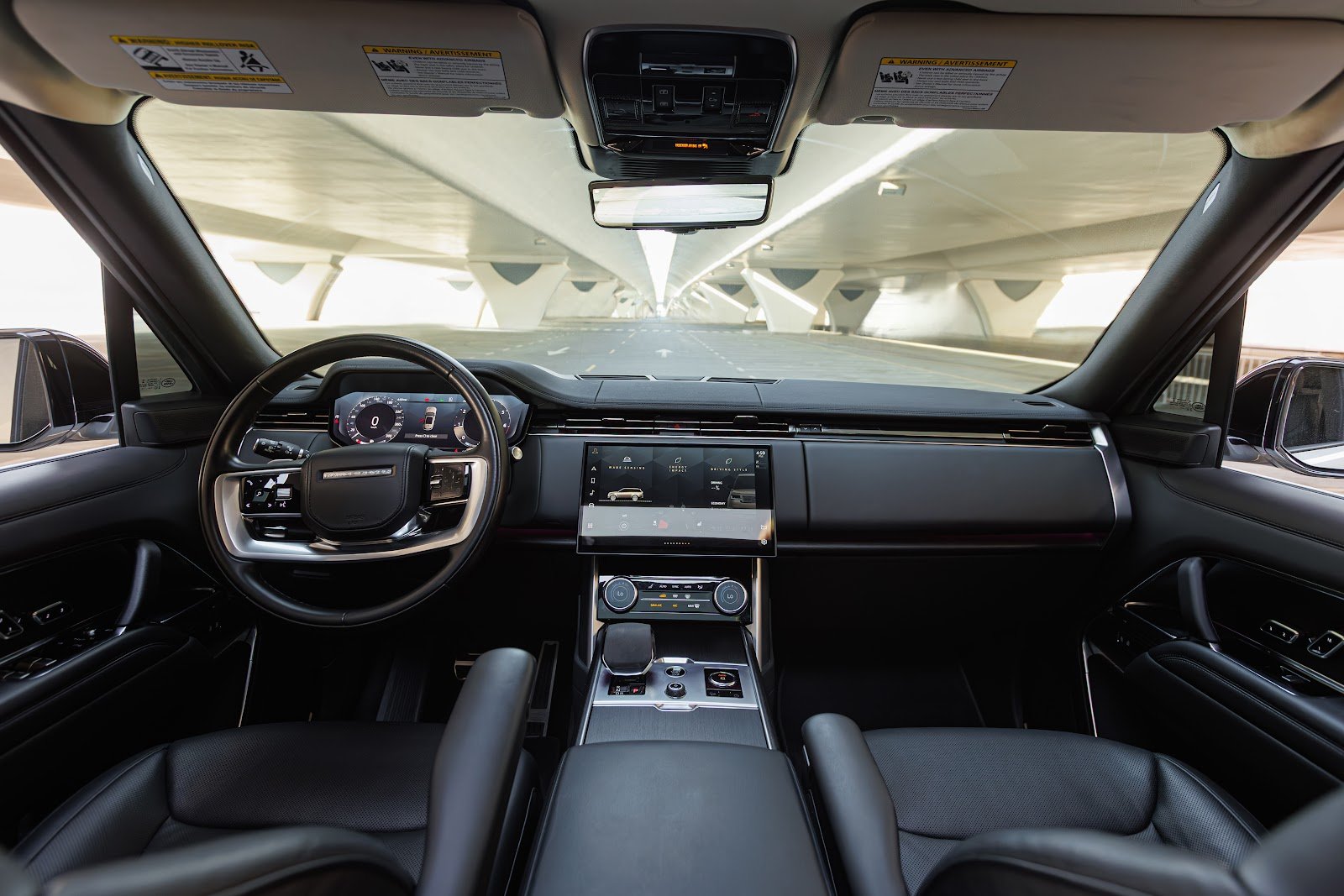 Rent Land Rover Range Rover HSE P530 Vogue in Dubai photo 4