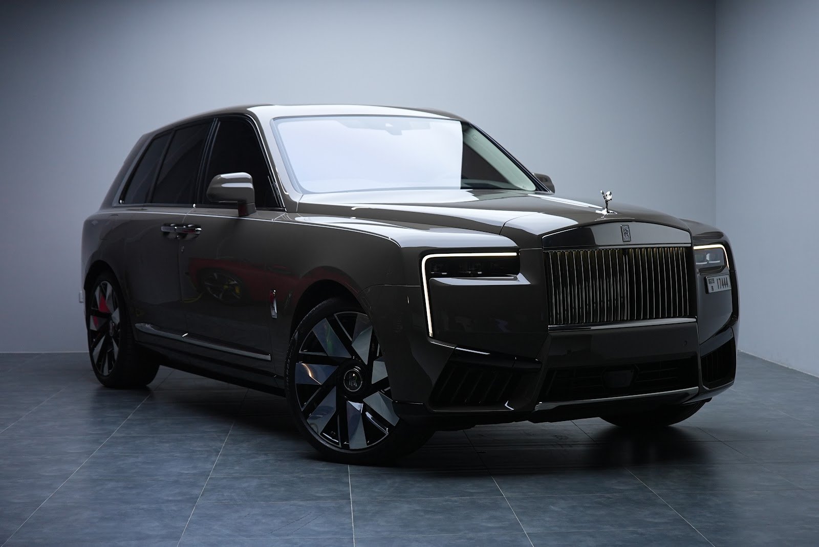 Rent 2025 Rolls-Royce Cullinan in Dubai (Brown) photo 13