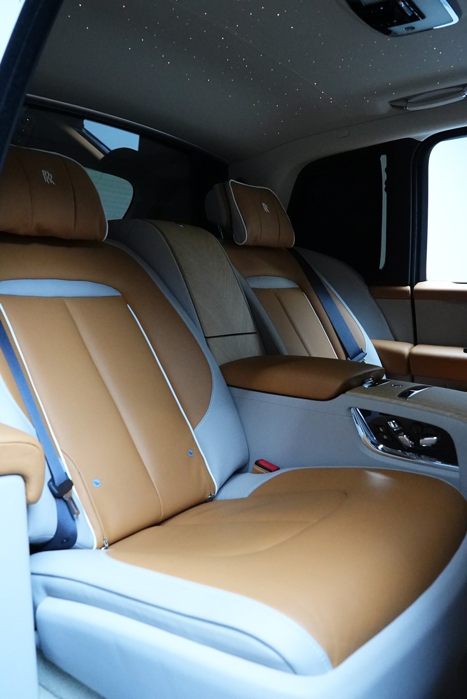 Rent 2025 Rolls-Royce Cullinan in Dubai (Brown) photo 14