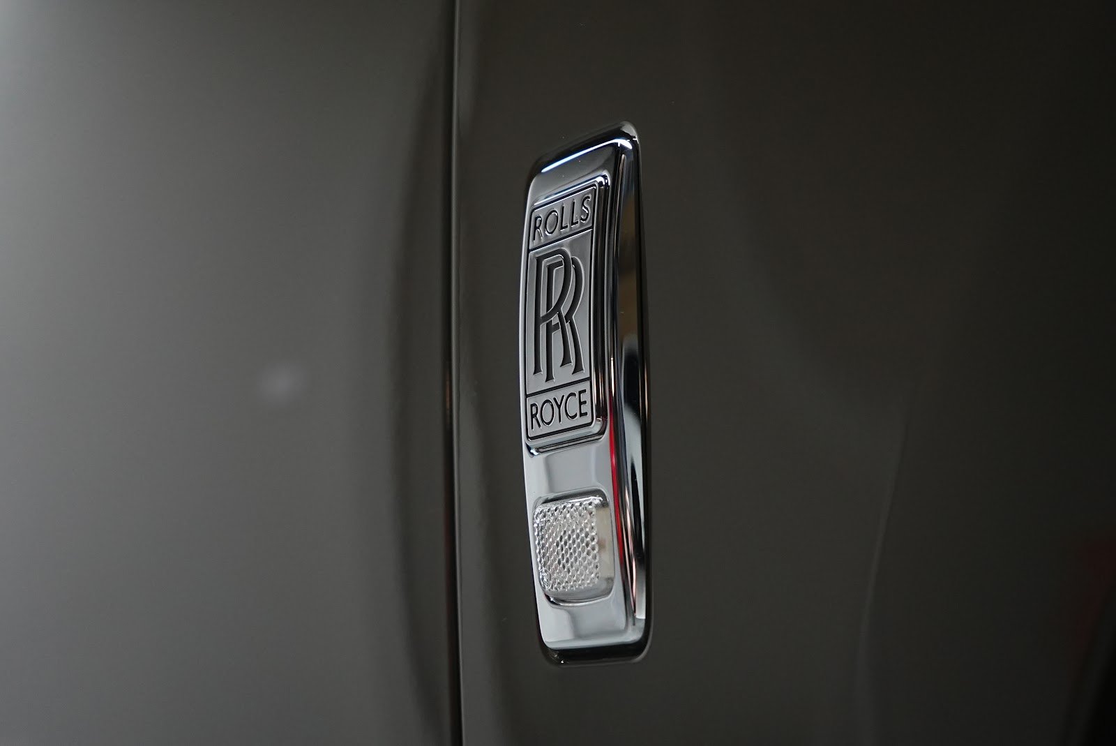 Rent 2025 Rolls-Royce Cullinan in Dubai (Brown) photo 2