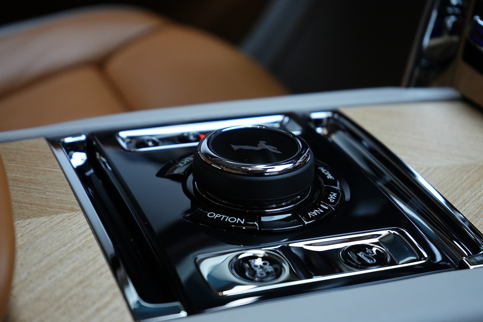 Rent 2025 Rolls-Royce Cullinan in Dubai (Brown) photo 4