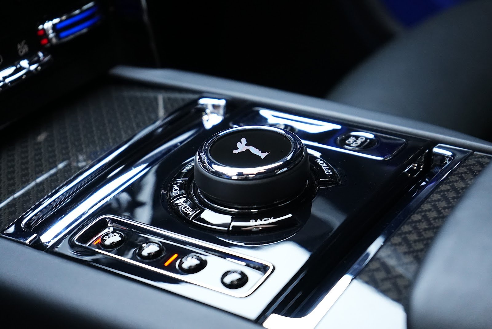 Rent Rolls-Royce Cullinan Black Badge in Dubai photo 11