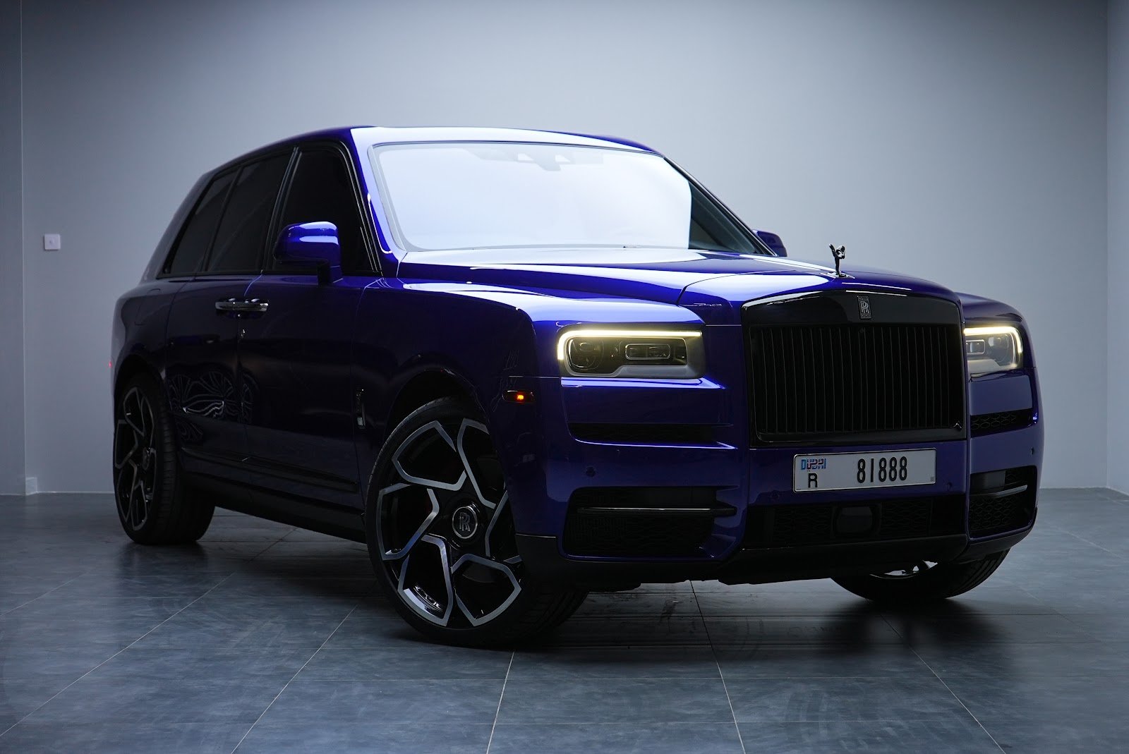 Rent Rolls-Royce Cullinan Black Badge in Dubai photo 13