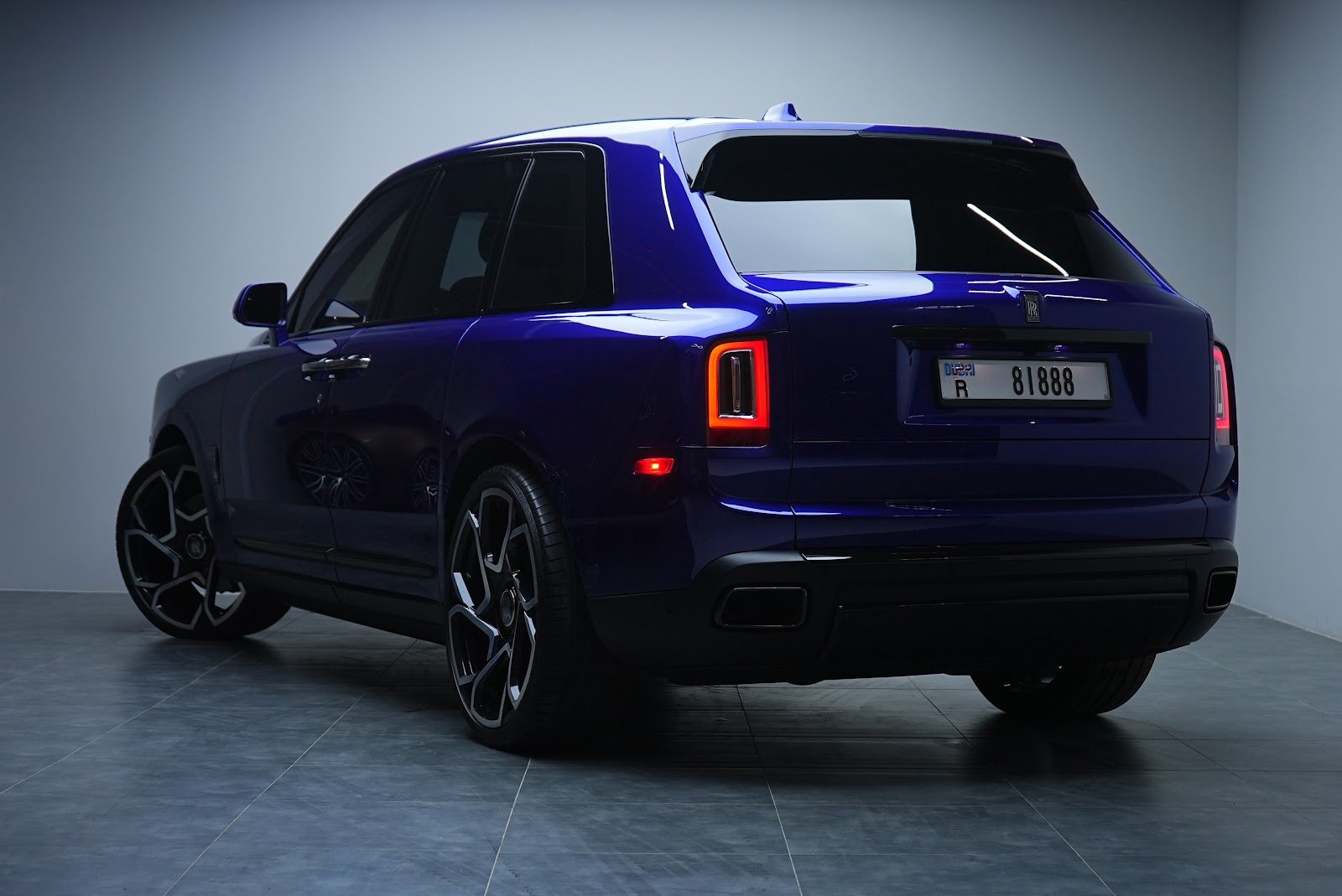 Rent Rolls-Royce Cullinan Black Badge in Dubai photo 2