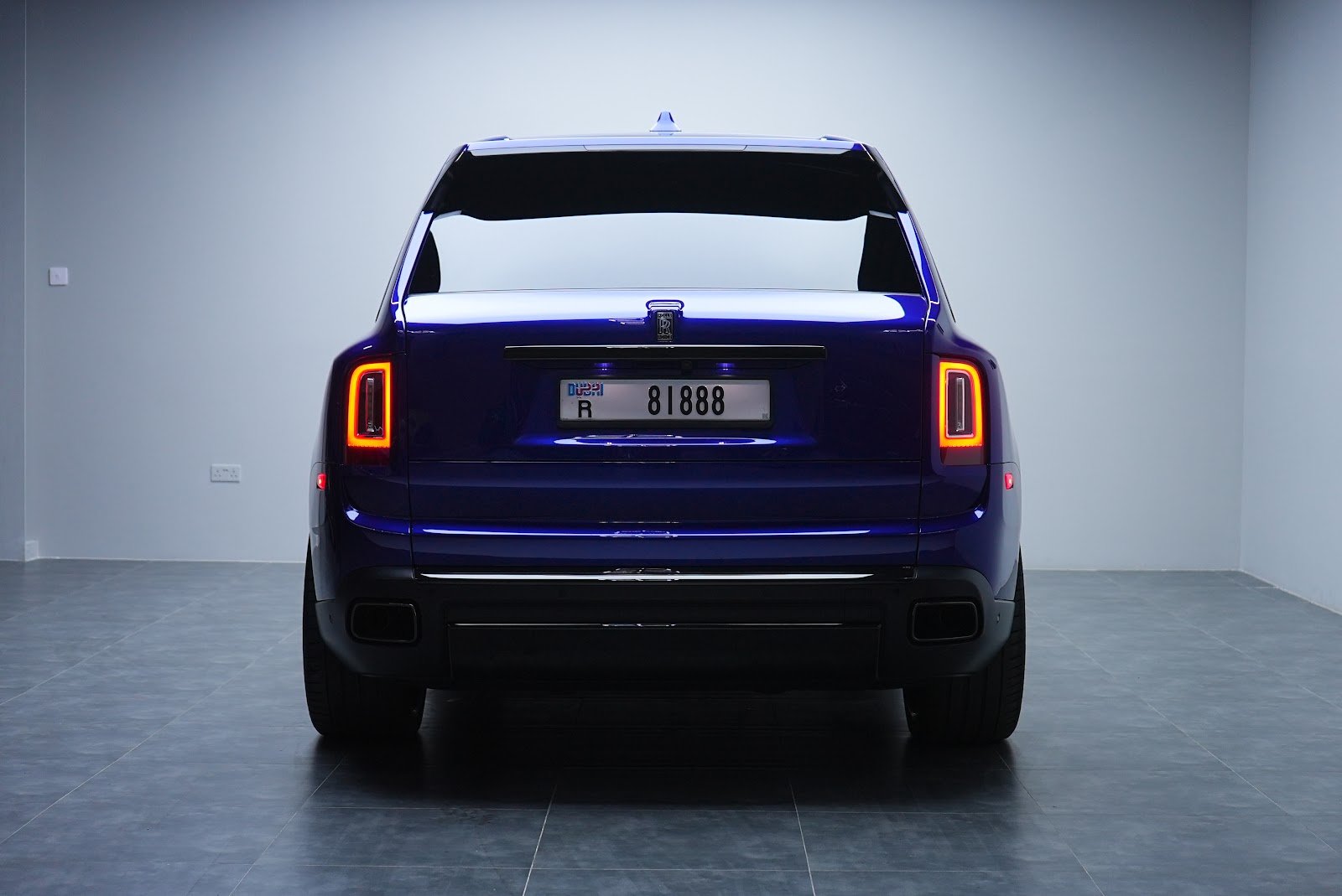 Rent Rolls-Royce Cullinan Black Badge in Dubai photo 3