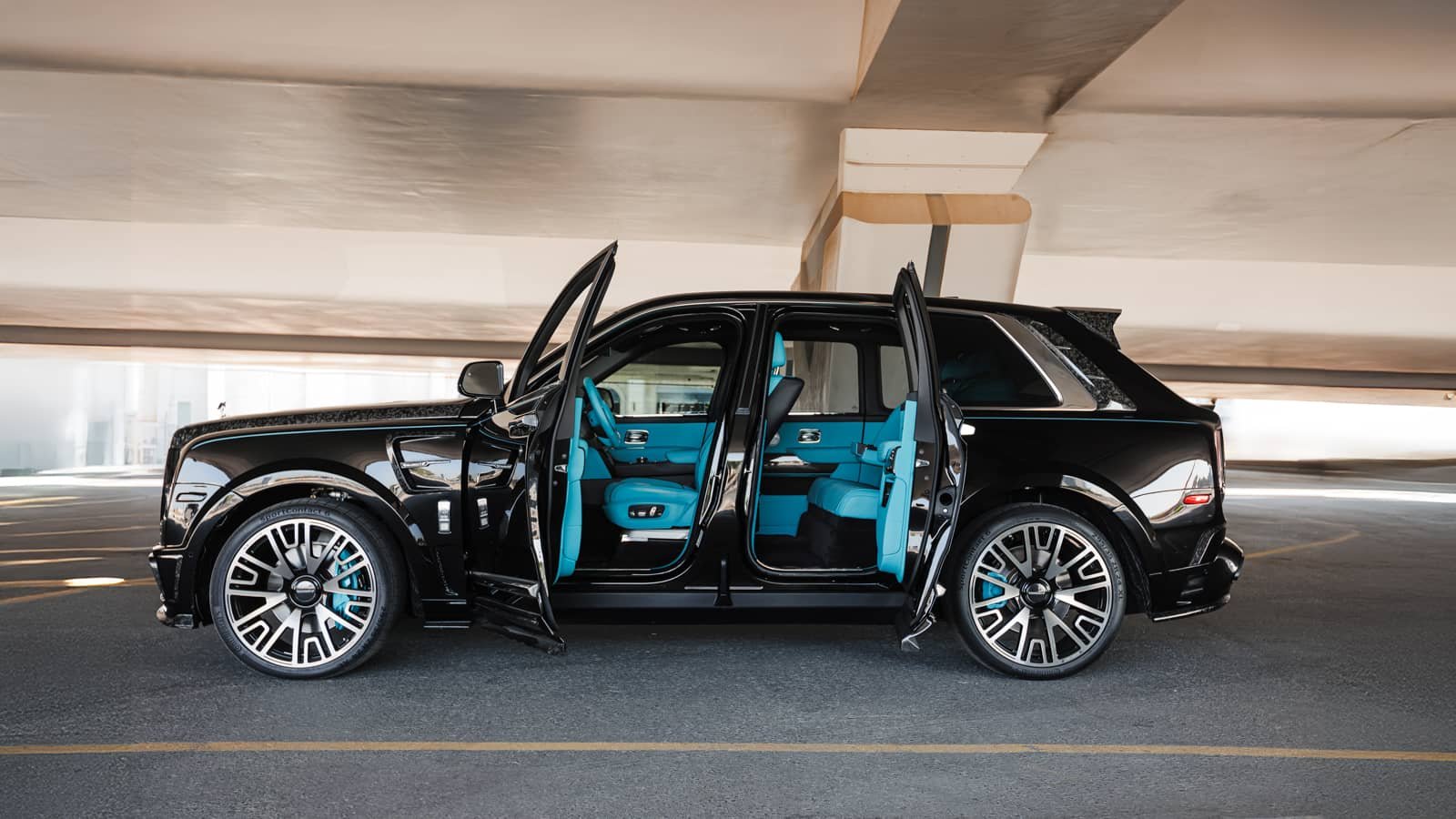 Rent Rolls-Royce Cullinan Mansory in Dubai photo 6