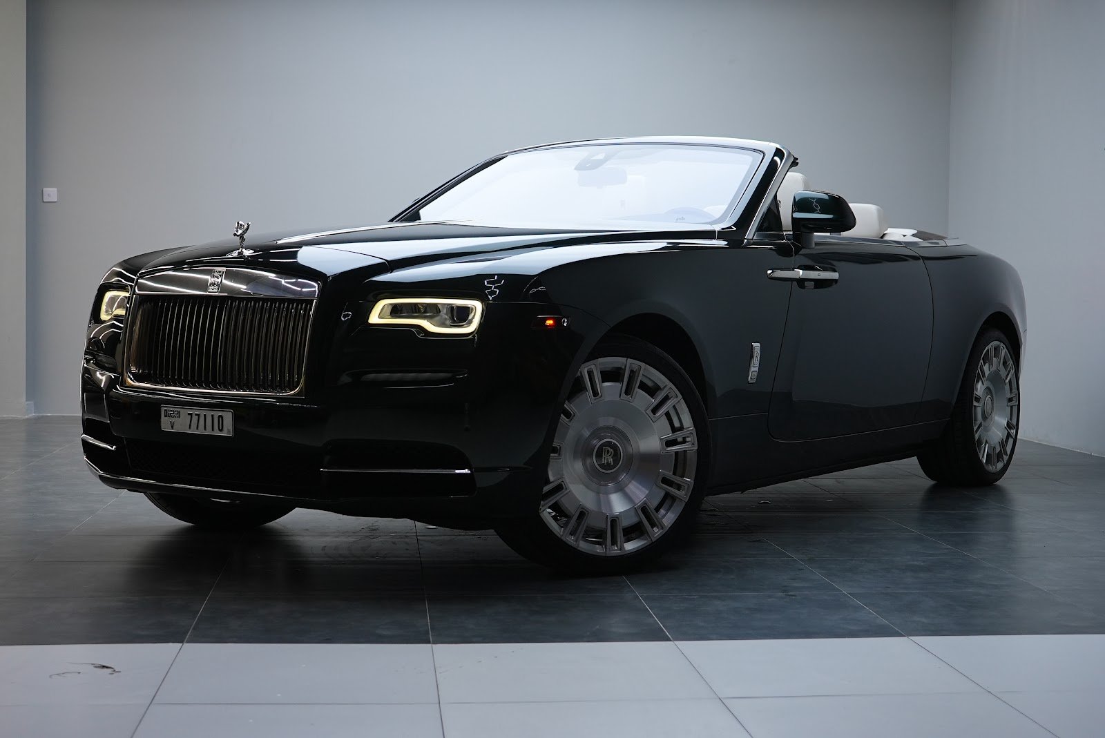Rent Rolls-Royce Dawn in Dubai photo 13
