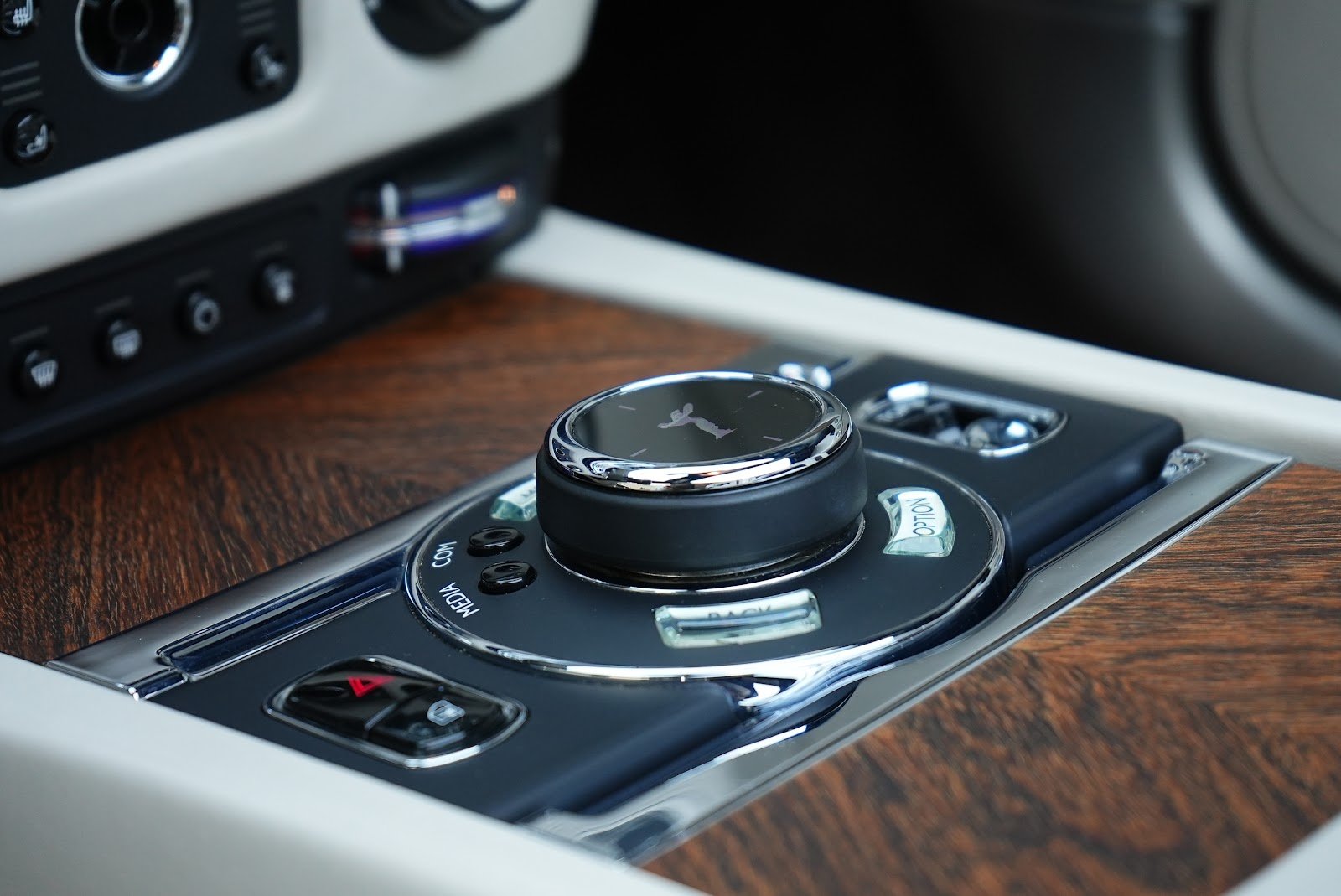 Rent Rolls-Royce Dawn in Dubai photo 5