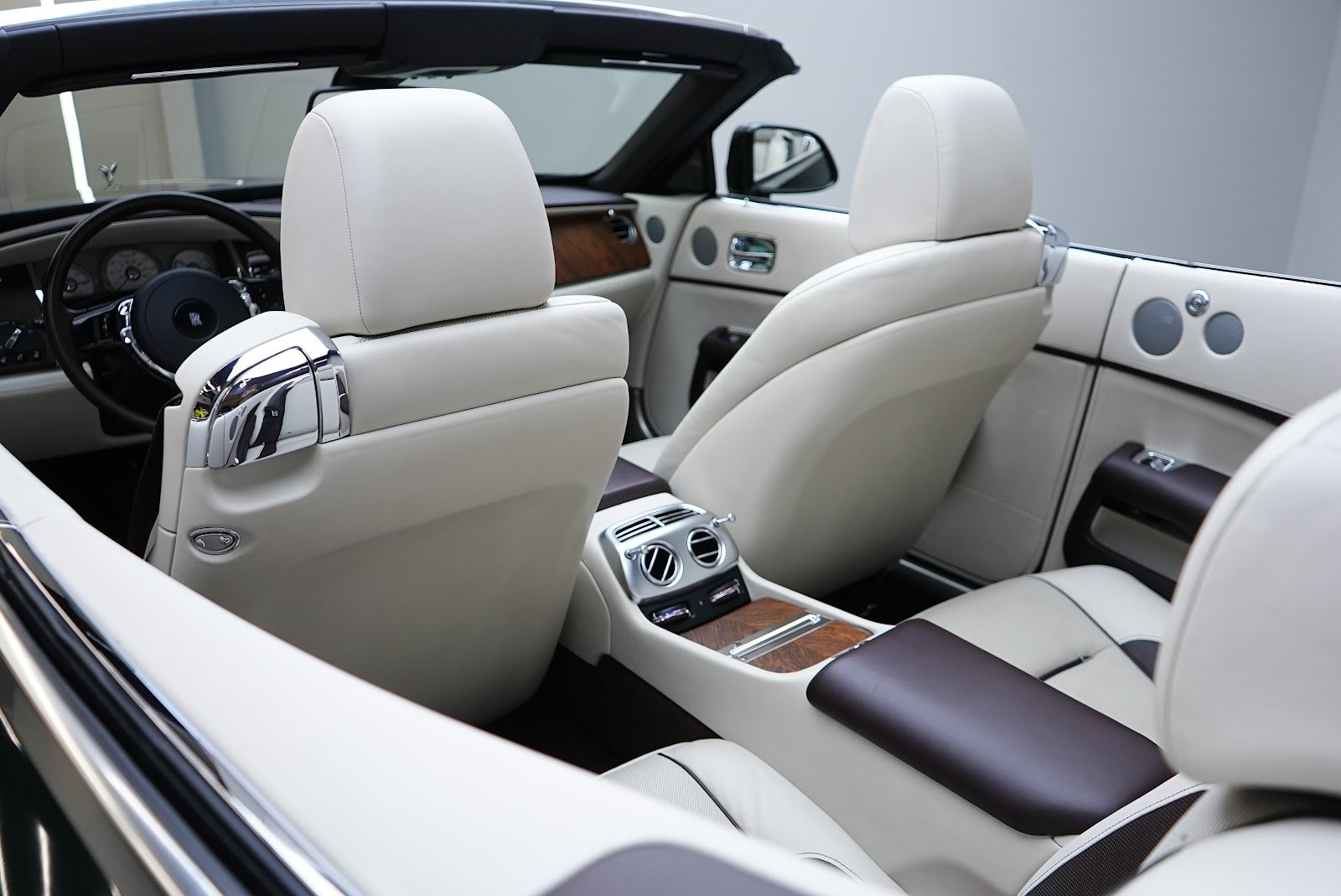 Rent Rolls-Royce Dawn in Dubai photo 8