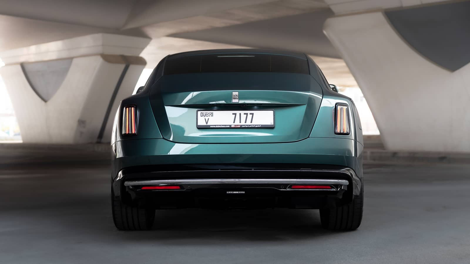 Rent Rolls-Royce Spectre in Dubai photo 4