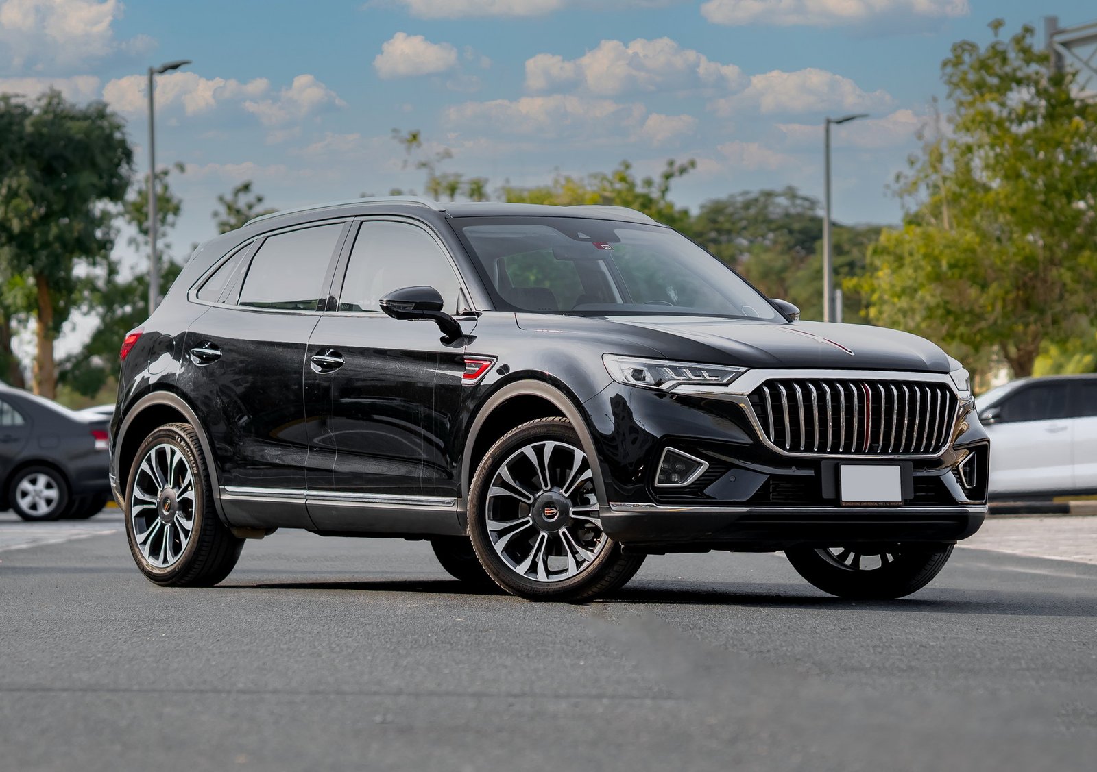 2023 Hongqi HS5 for Rent in Dubai photo 4