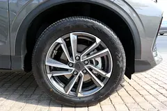 Rent 2026 Geely Coolray in England Cluster photo 9