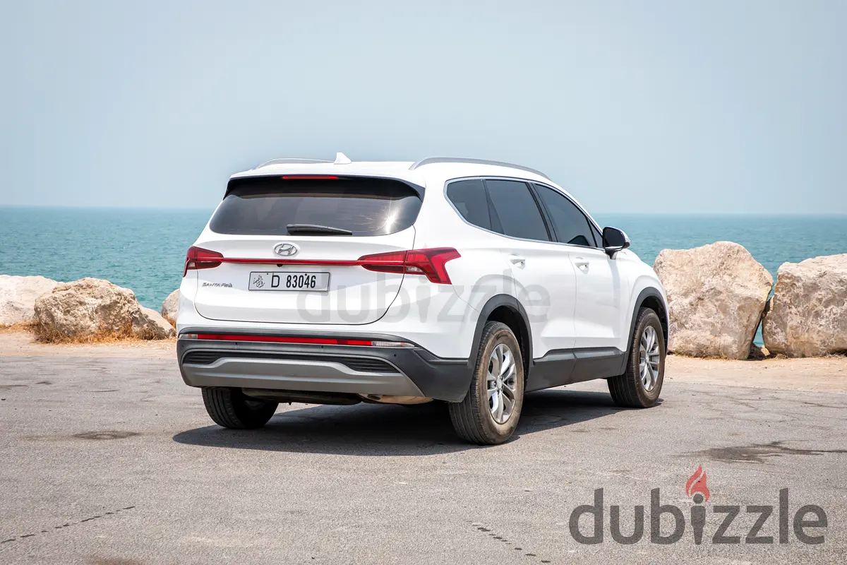 Rent 2023 Hyundai Santa Fe in Port Saeed photo 3