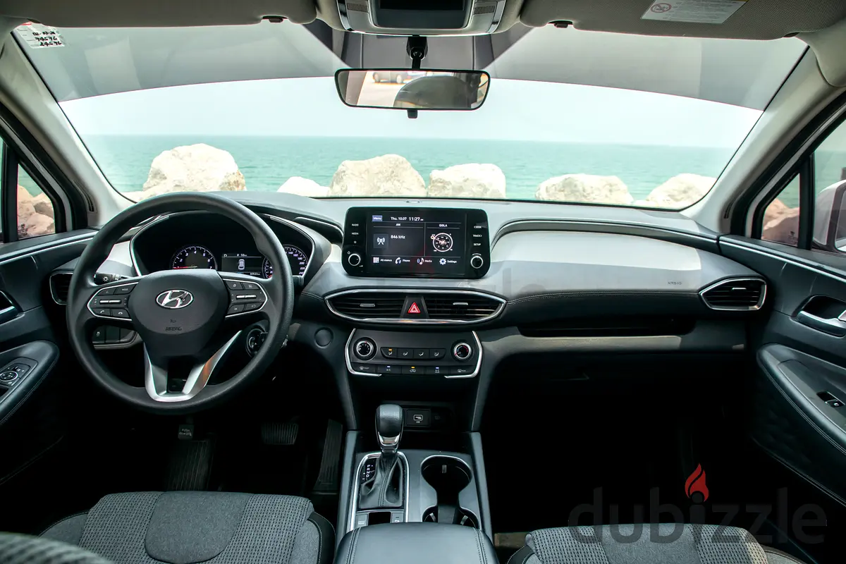 Rent 2023 Hyundai Santa Fe in Port Saeed photo 7
