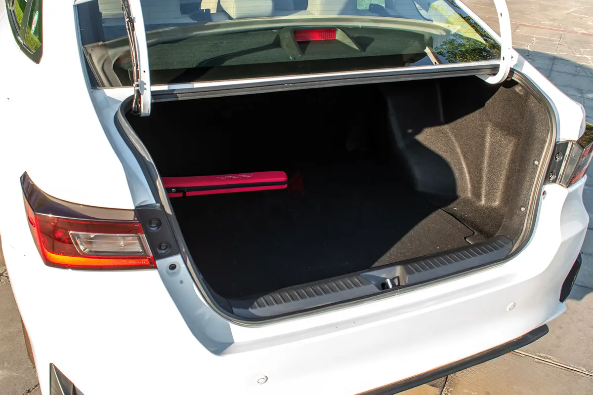 Hire 2023 Toyota Yaris in Jebel Ali — Book by WhatsApp Today photo 7