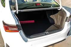 Hire 2023 Toyota Yaris in Jebel Ali — Book by WhatsApp Today photo 7
