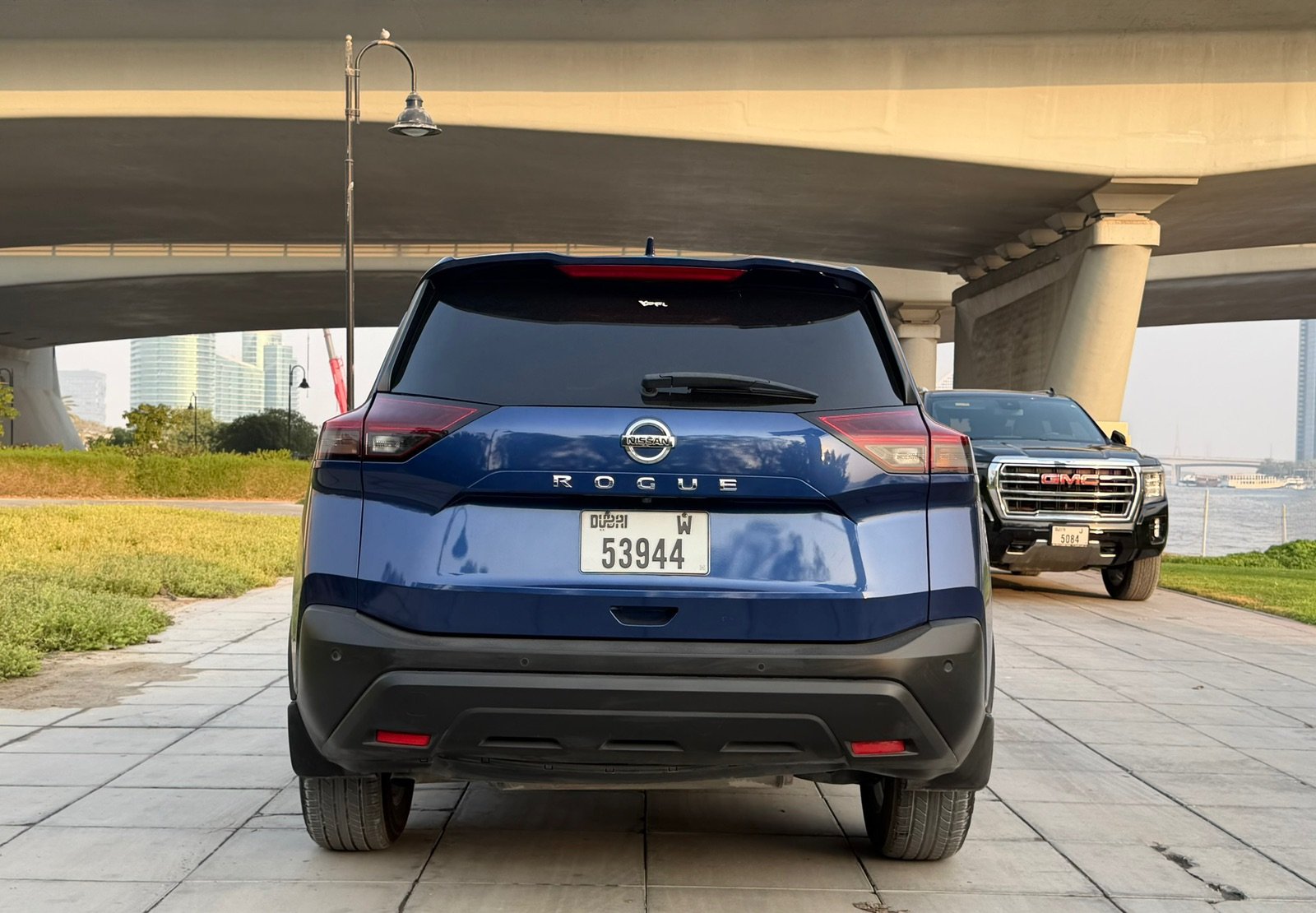 Hire Nissan X-Trail in Dubai (Blue, Automatic, VERONA A) photo 4