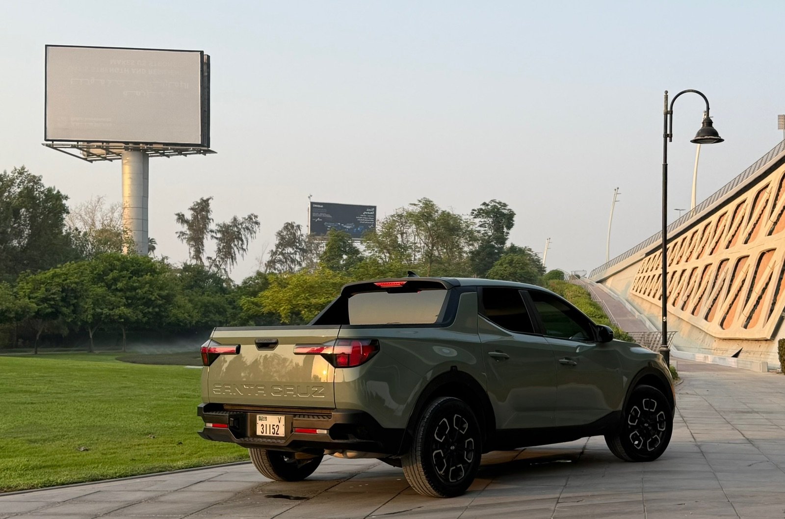 Rent a Hyundai Santa Cruz in Dubai photo 2