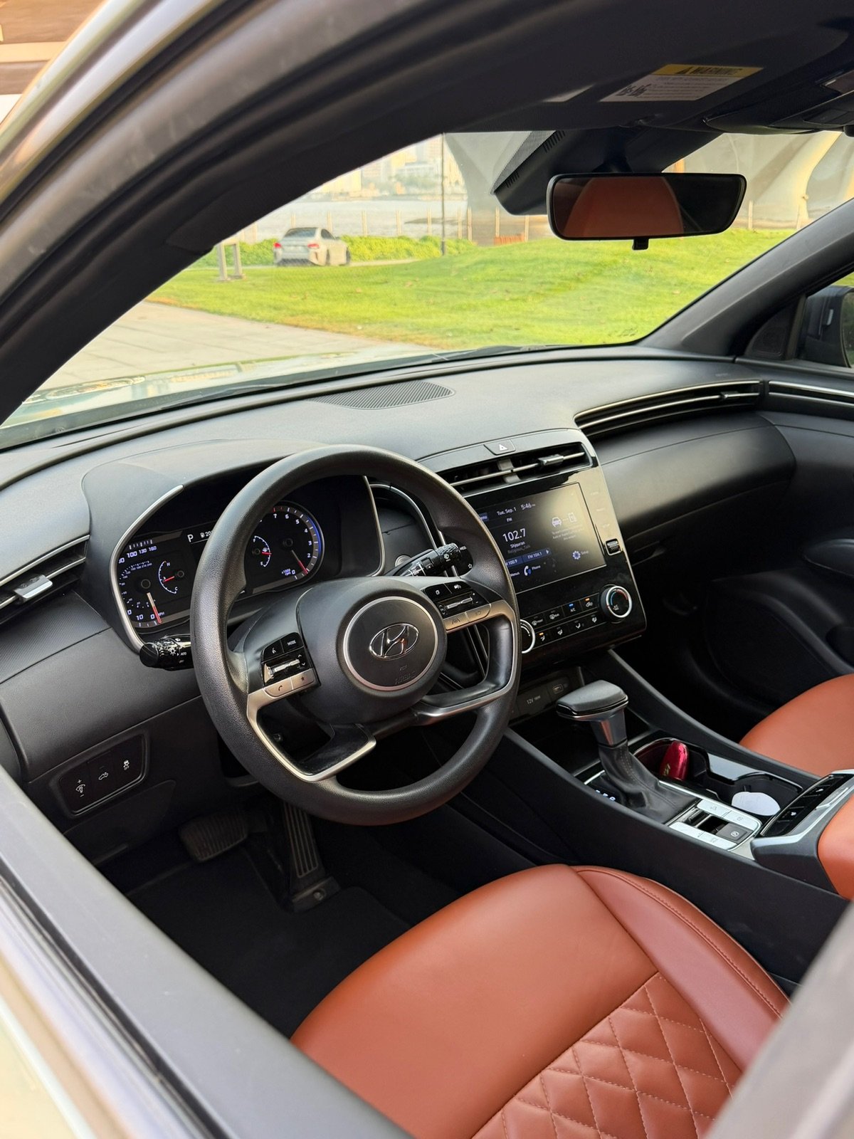 Rent a Hyundai Santa Cruz in Dubai photo 7