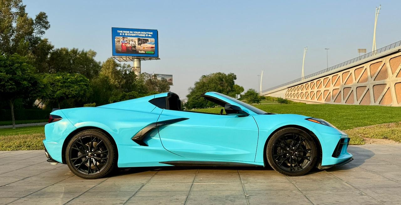Rent Chevrolet Corvette C8 in Dubai photo 2