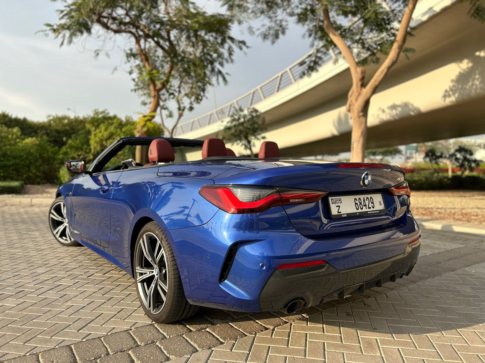 Hire BMW 4 Series Convertible in Dubai photo 2