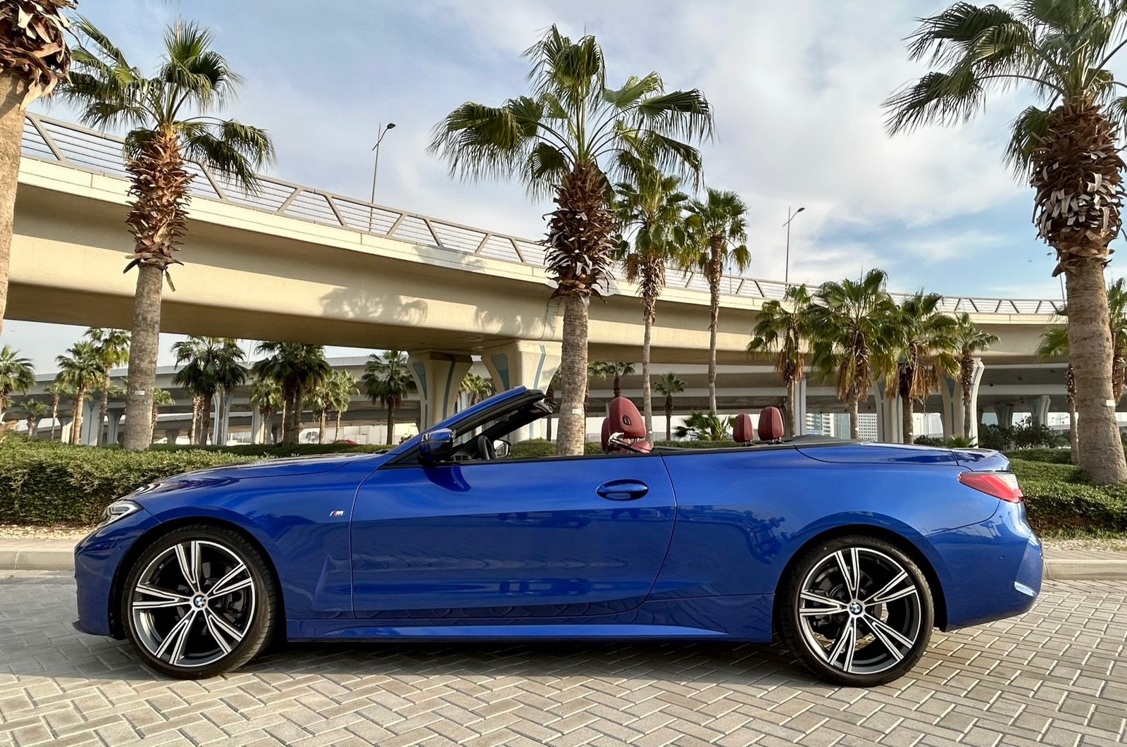 Hire BMW 4 Series Convertible in Dubai photo 3