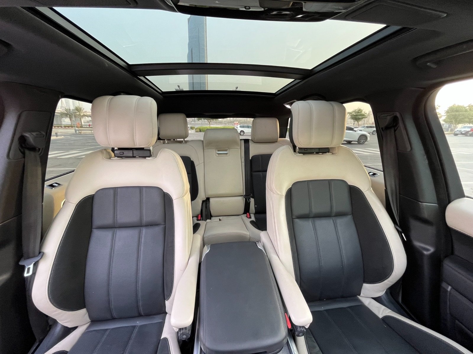 Land Rover Range Rover Sport HST for Rent in Dubai photo 9