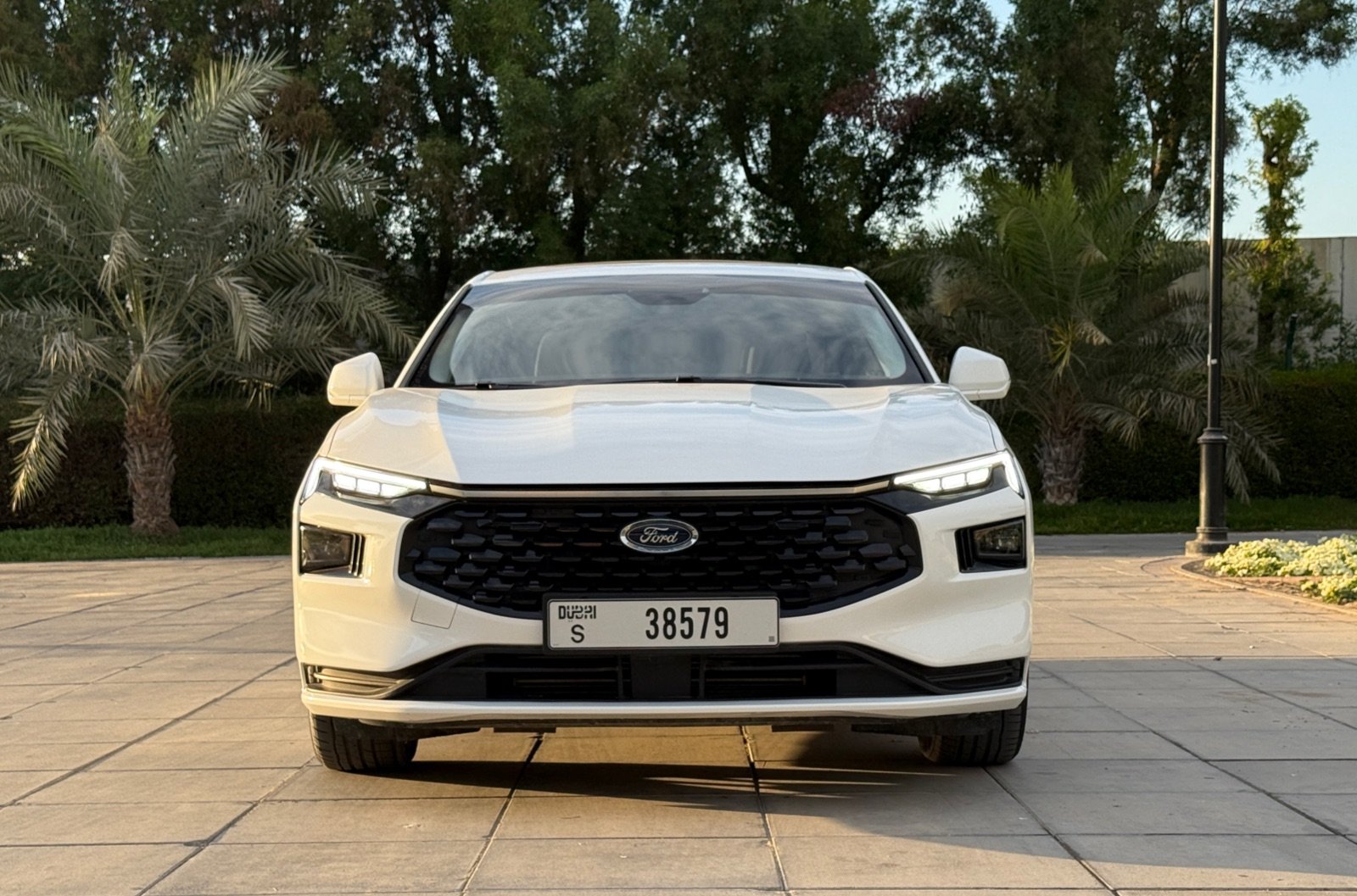 Ford Taurus Rental in Dubai photo 3