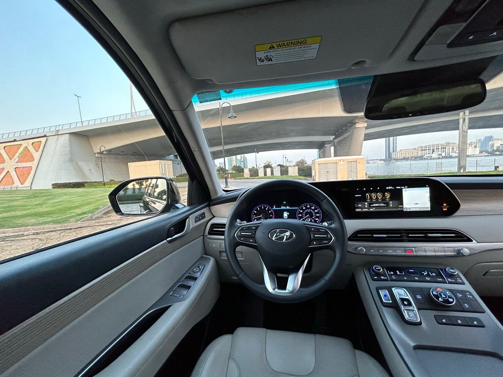Rent a Hyundai Palisade in Dubai (Black) photo 6