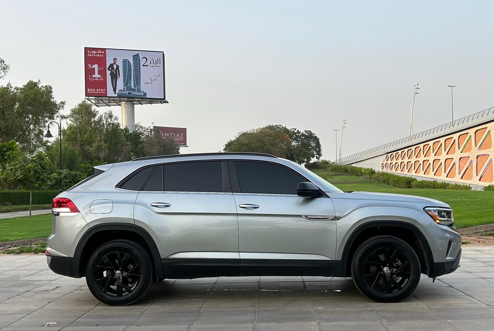 Volkswagen Atlas Cross Sport for Rent in Dubai photo 4