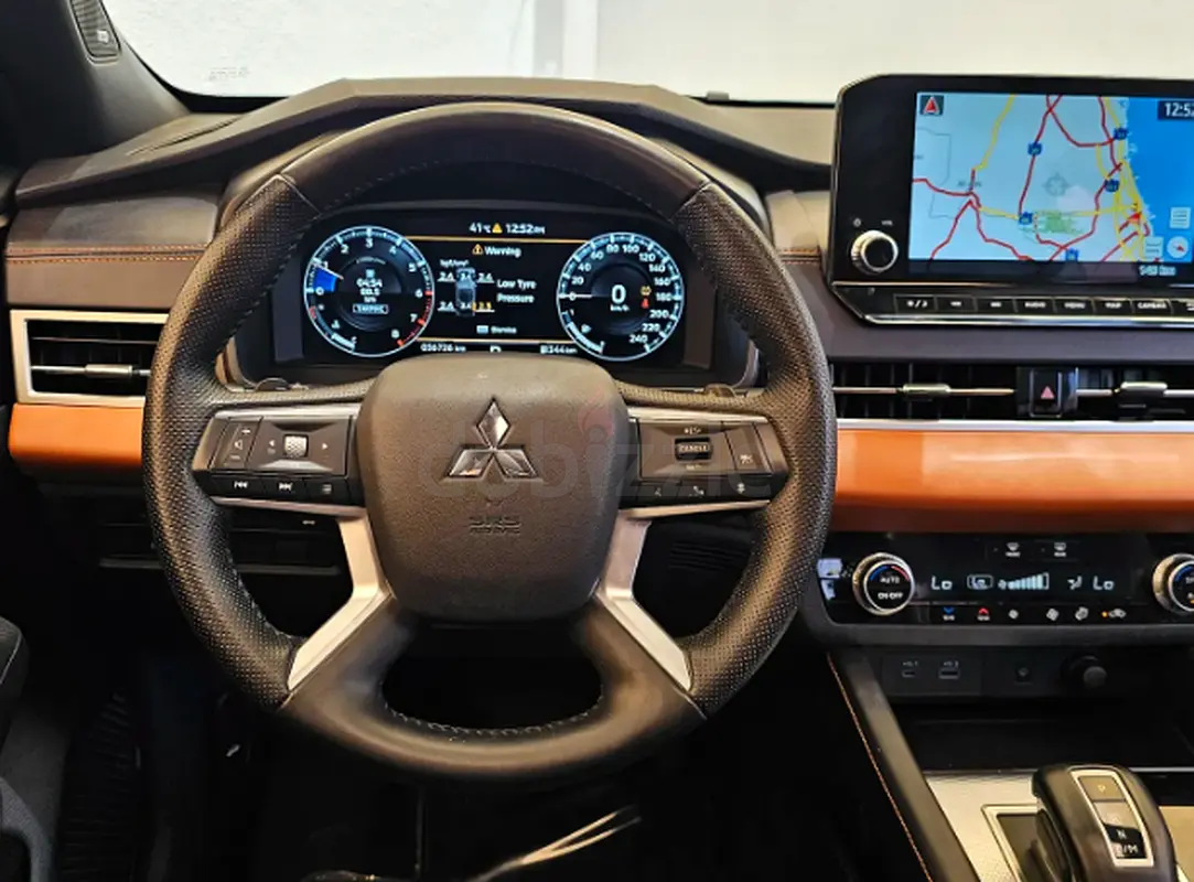2024 Mitsubishi Outlander for Rent in Al Rashidiya photo 4