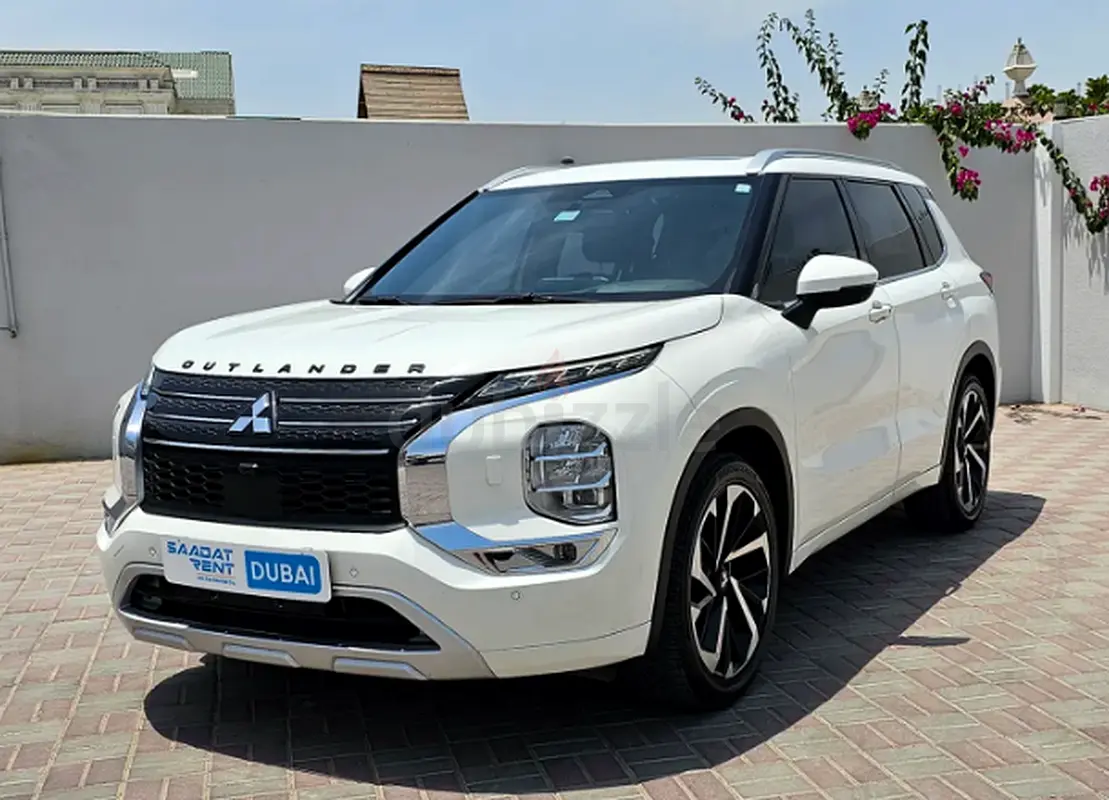 2024 Mitsubishi Outlander for Rent in Al Rashidiya photo 6