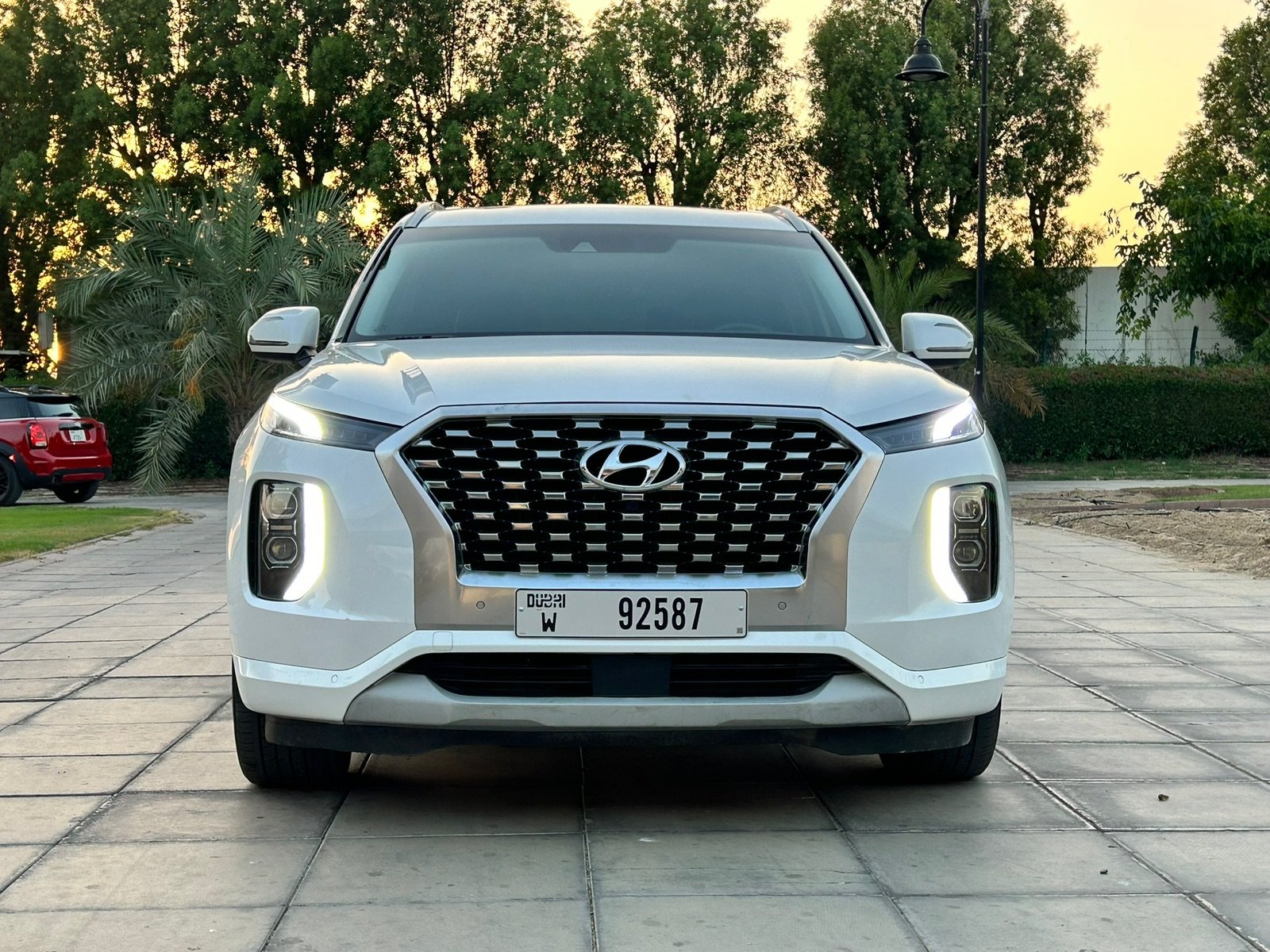 Hire Hyundai Palisade VIP in Dubai photo 3