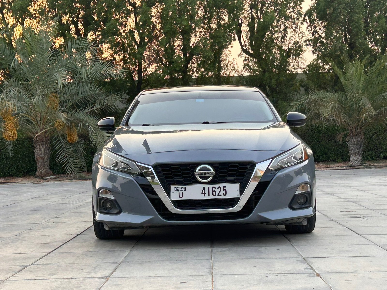 Hire Nissan Altima in Dubai photo 3