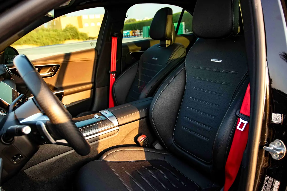 2023 Mercedes-Benz C-Class for Rent in Al Quoz 4 photo 3