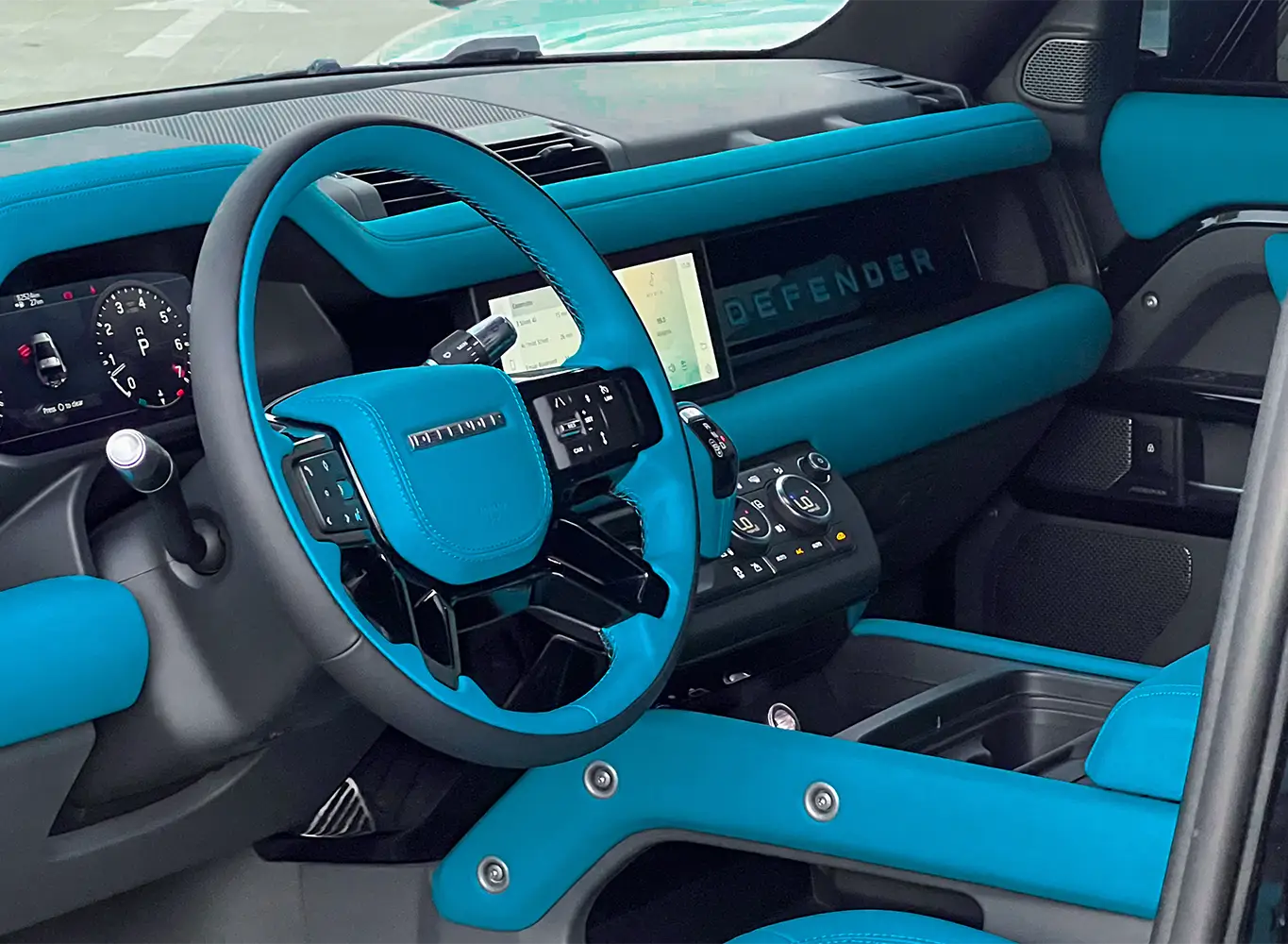 2025 Land Rover Defender for Rent in Al Quoz 3 photo 6